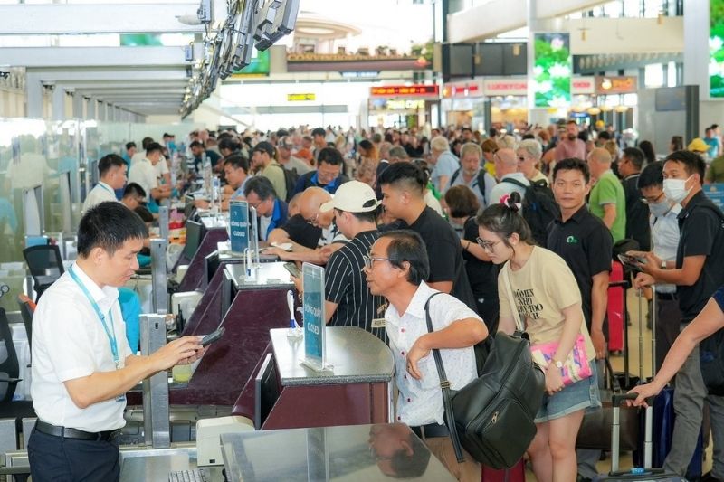 Sân bay dịp lễ 30/4 Sân bay dịp lễ 30/4